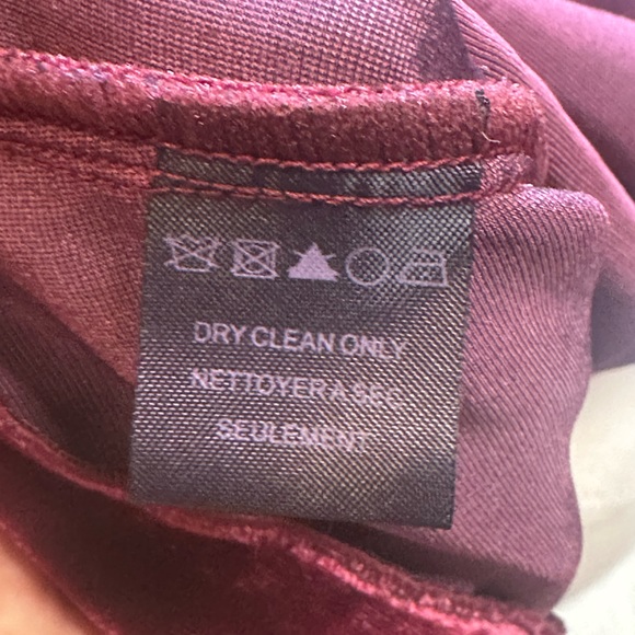 NWT Hale Bob Natalie off shoulder Red Silk blend velvet top S - Picture 8 of 11